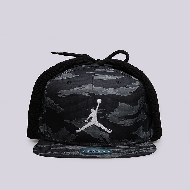  черная кепка Jordan Pro Shield AA5748-010 - цена, описание, фото 1